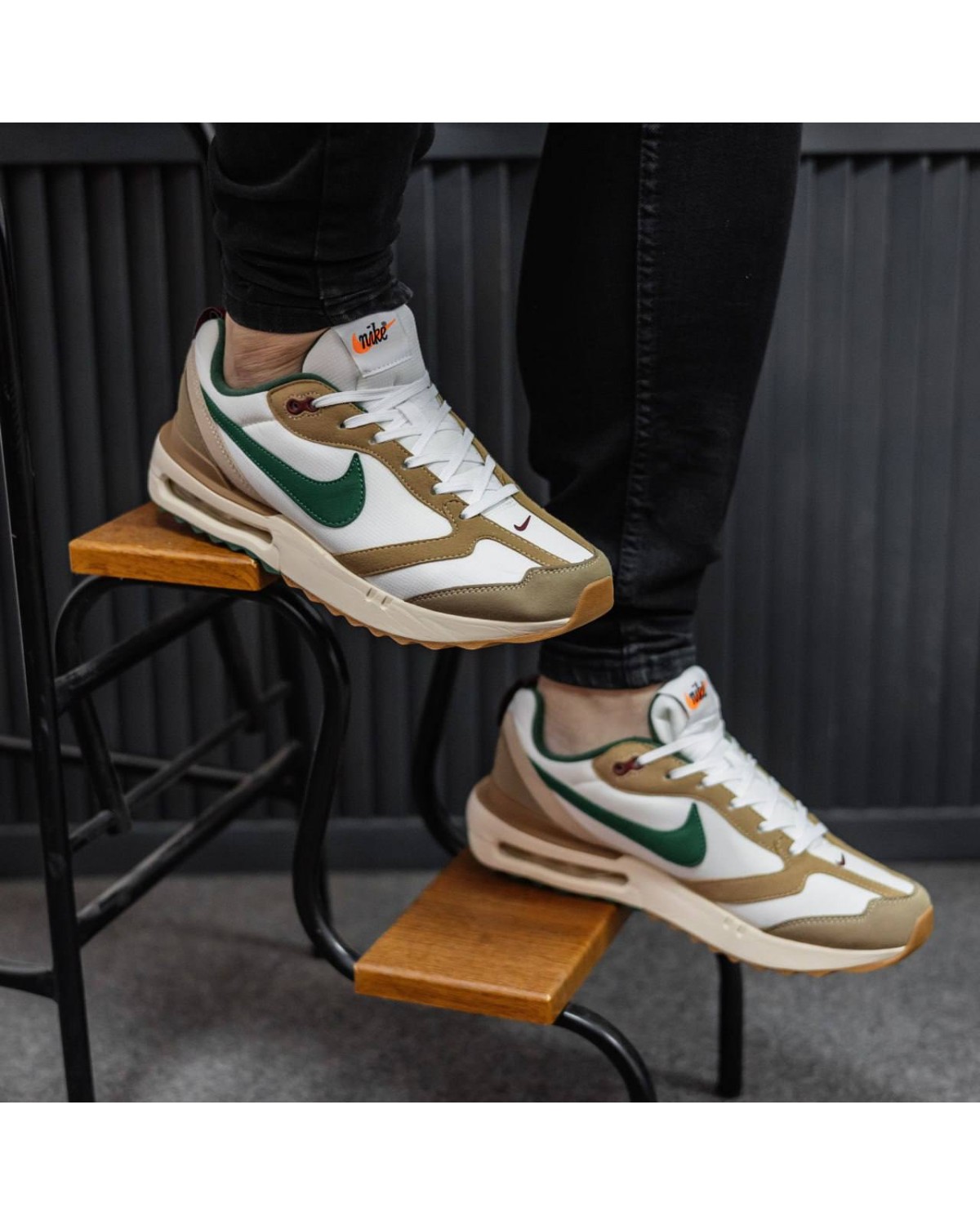 Nike Air Max Dawn