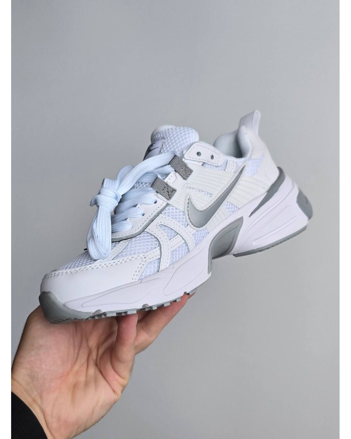 Nike V2K Run White/Light Grey/Grey Nike V2K Run White/Light Grey/Grey