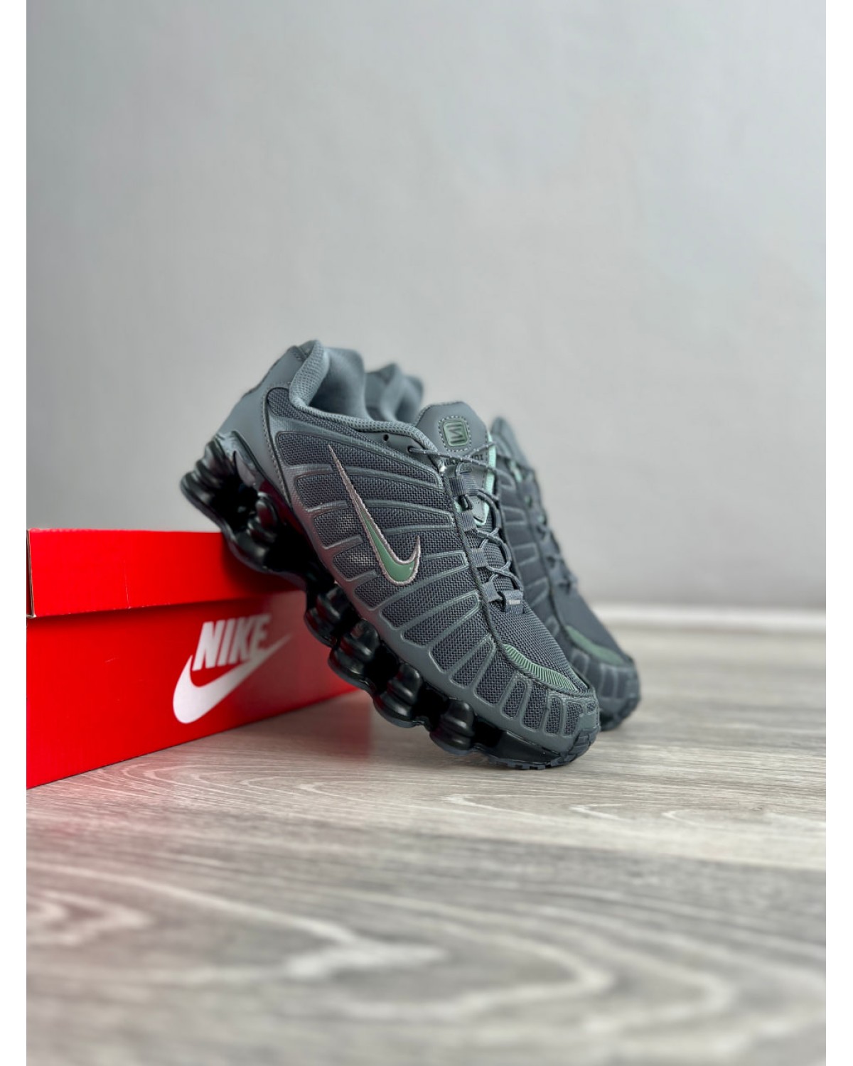 Nike Air Max Shox TL