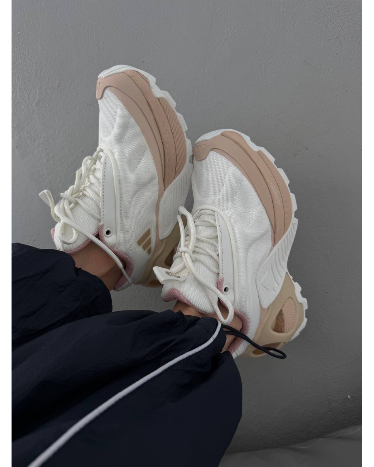 Adidas Edge Runner Dirty Cream Adidas Edge Runner Dirty Cream