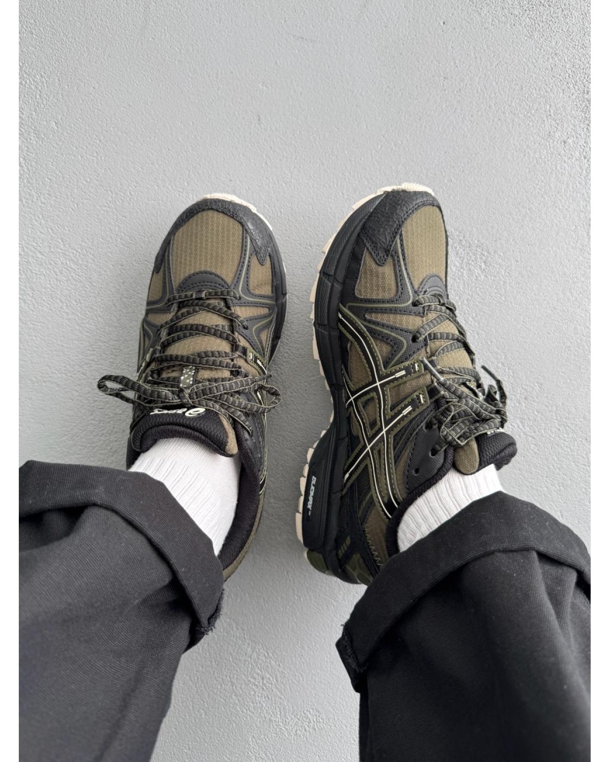 Asics Gel-Kahana 8 Khaki Gore-Tex Asics Gel-Kahana 8 Khaki Gore-Tex