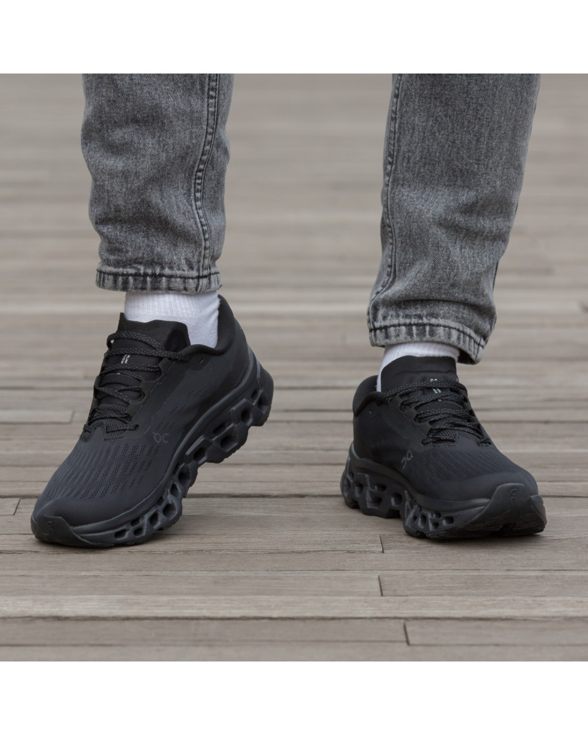 On Cloudtilt Cloudrunner Black