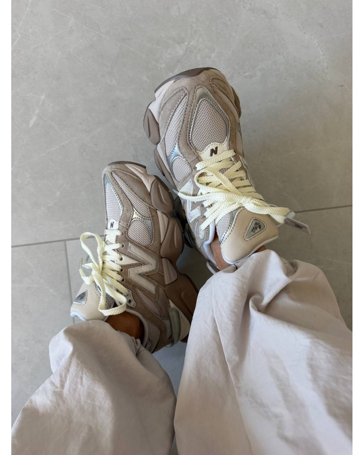 New Balance 9060 Beige/Silver