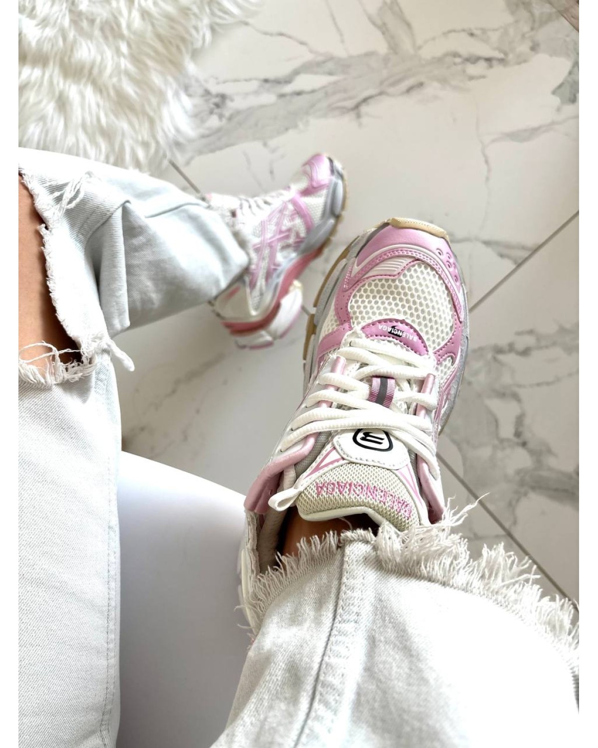 Balenciaga Runner White Pink