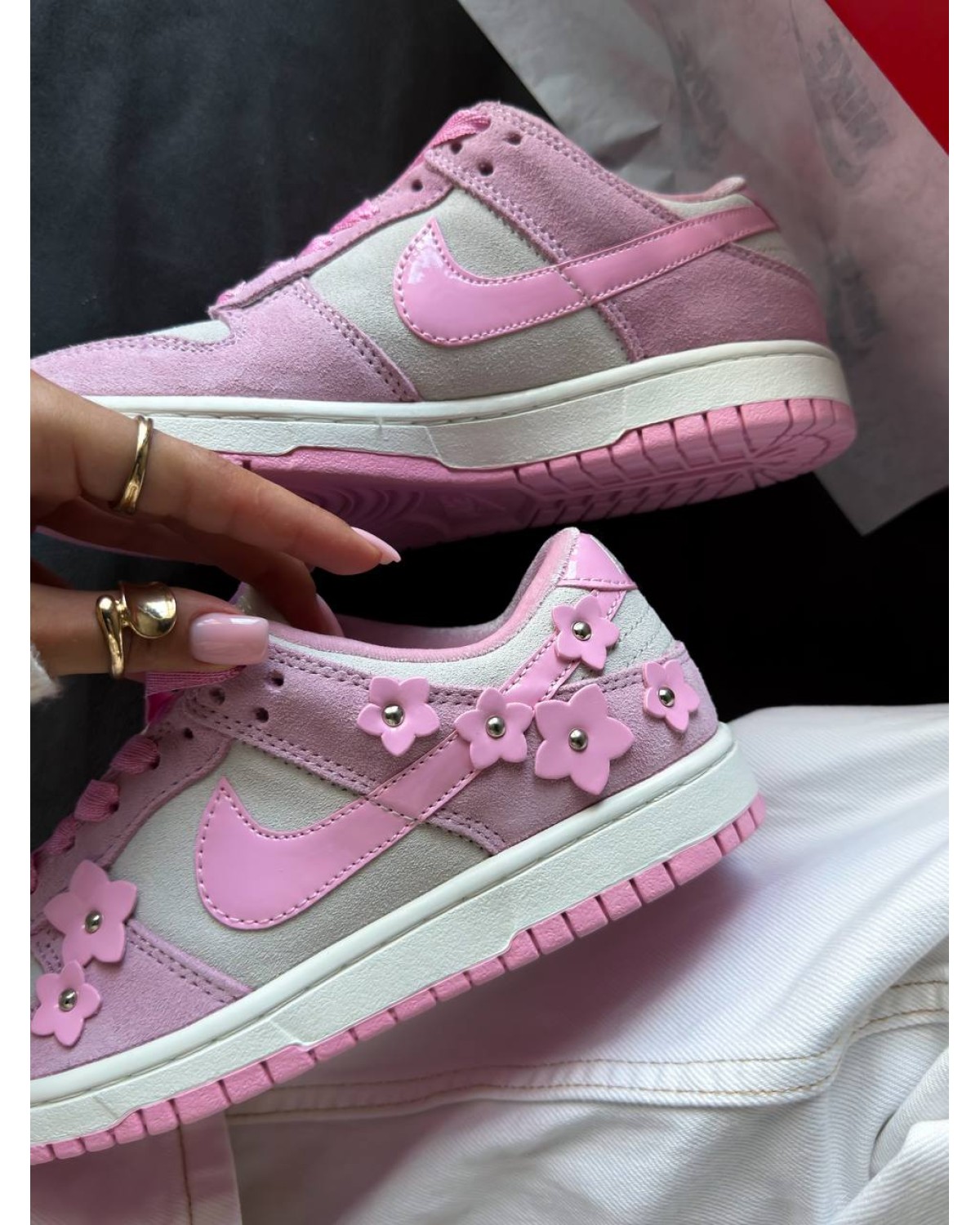 Nike Dunk Low SE “Florette” Pink Flowers Nike Dunk Low SE “Florette” Pink Flowers
