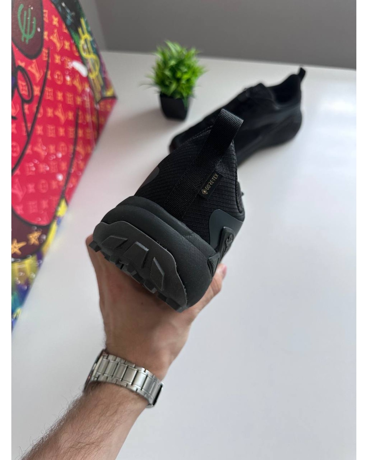 Salomon Genesis Gore-Tex Black