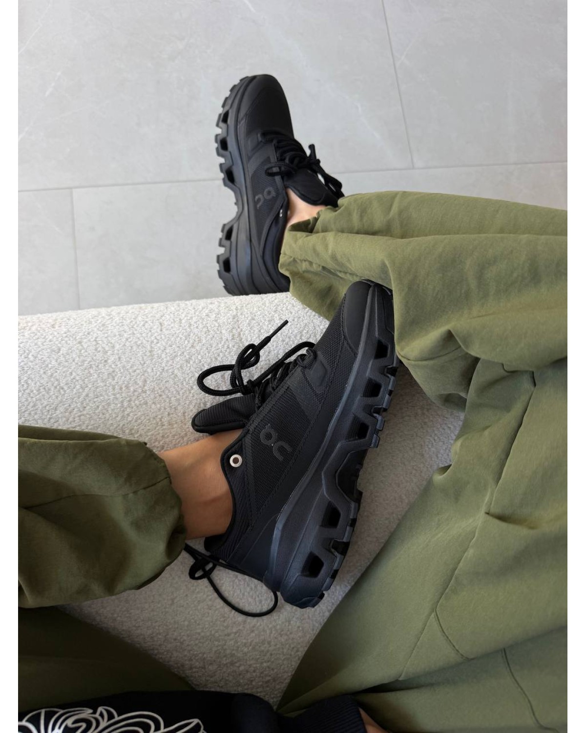 On Cloudrock Waterproof Full Black