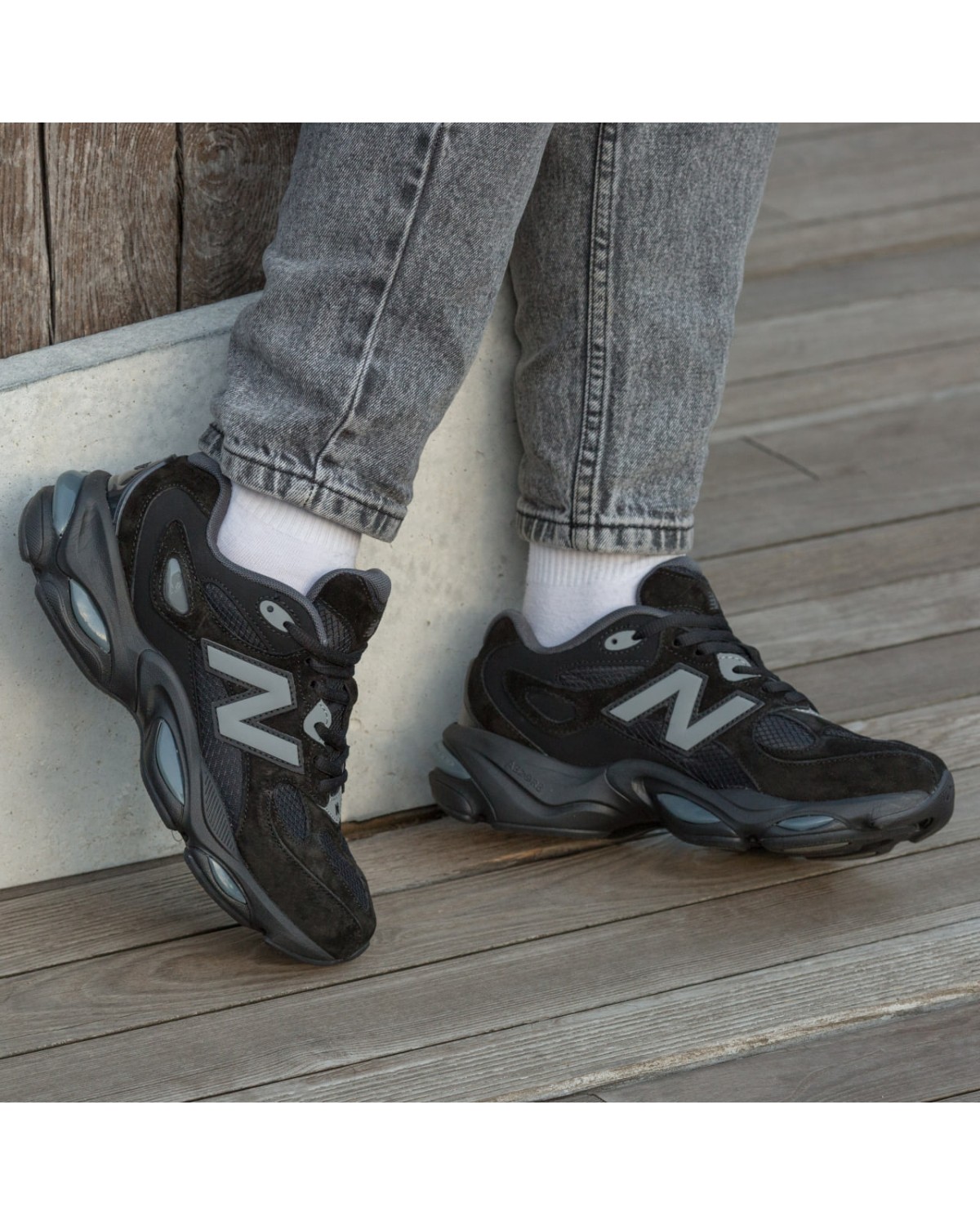 New Balance 983 Black