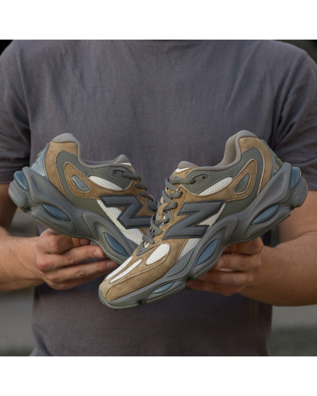 New Balance 983 Brown Haki
