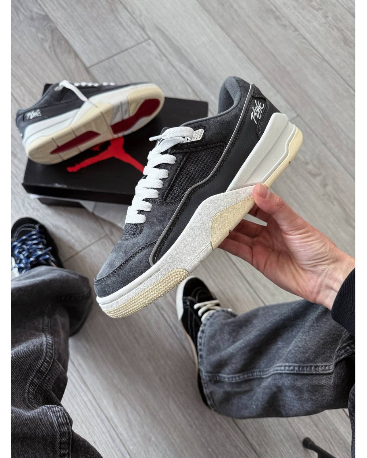 Air Jordan Flight Court Grey