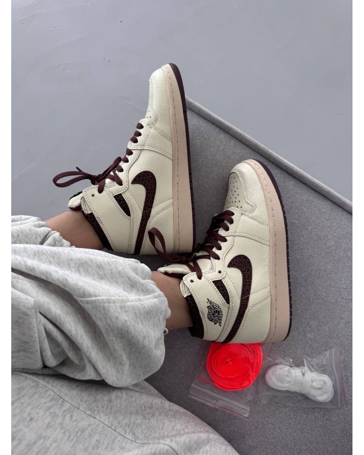 Nike Air Jordan 1 Retro A Ma Maniére “Cracked Skin”