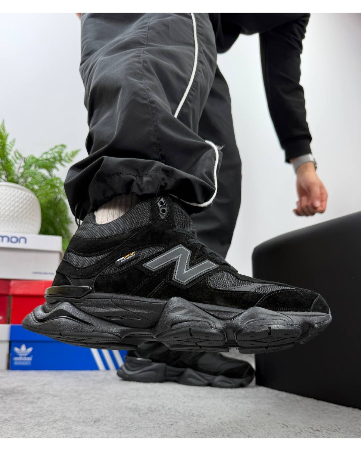 New Balance 9060 Black