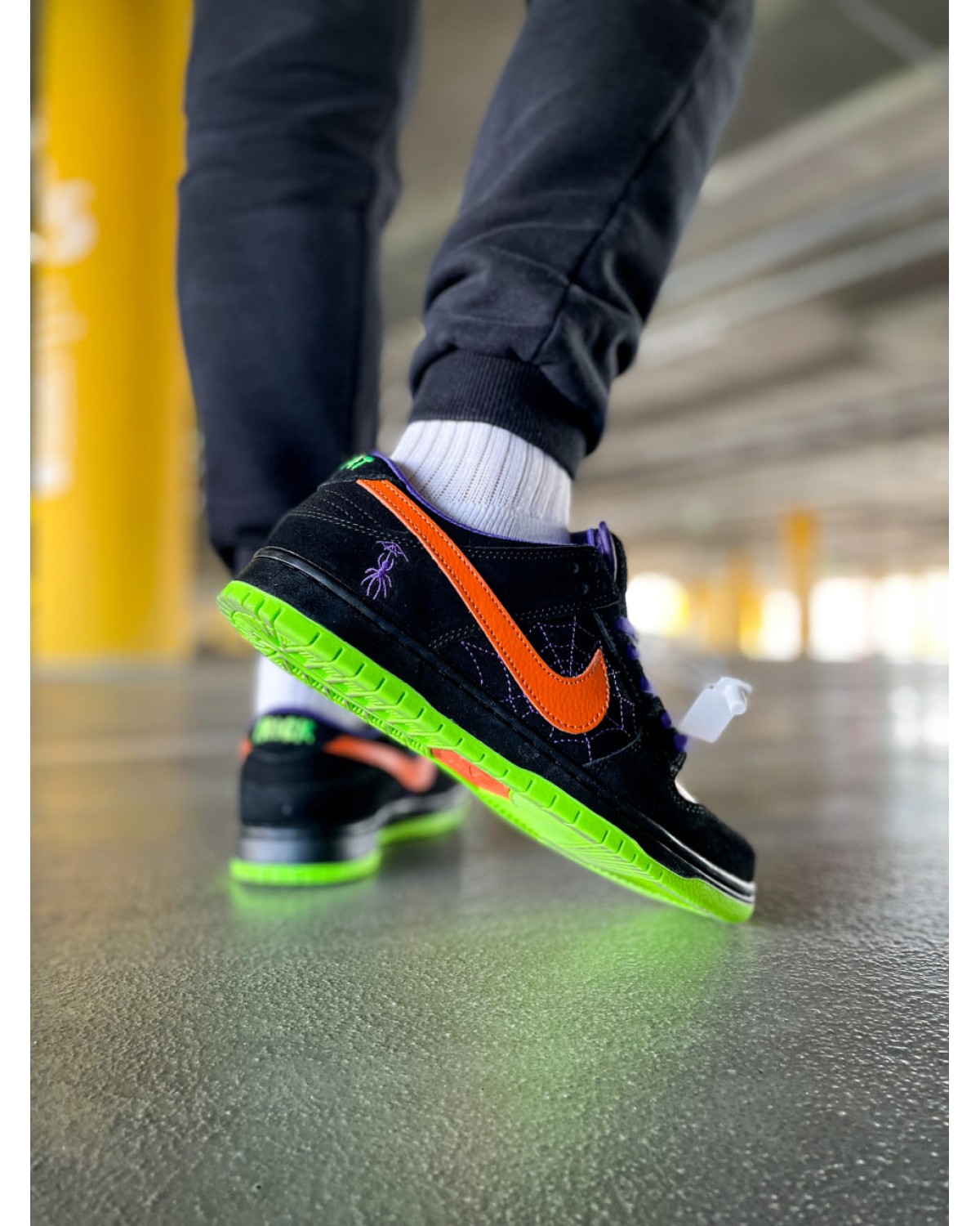 Nike SB Dunk Low Night of Mischief Halloween Nike SB Dunk Low Night of Mischief Halloween