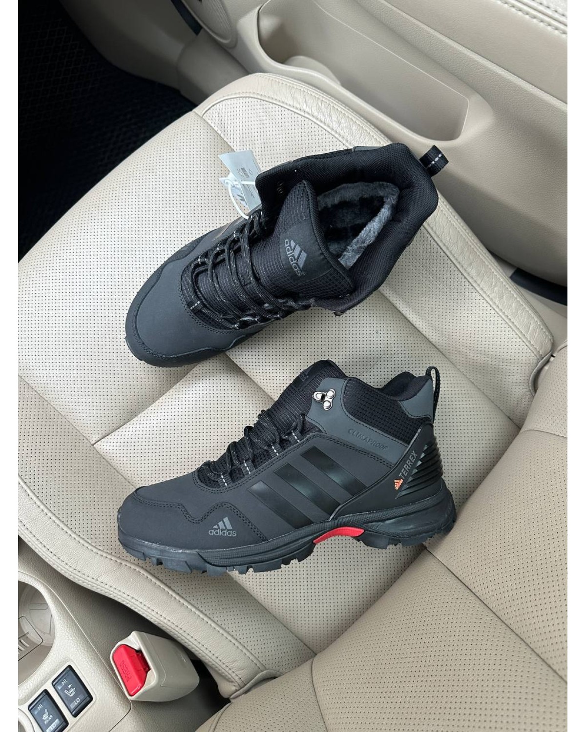 Adidas Terrex ClimaProof Mid FUR Black Red