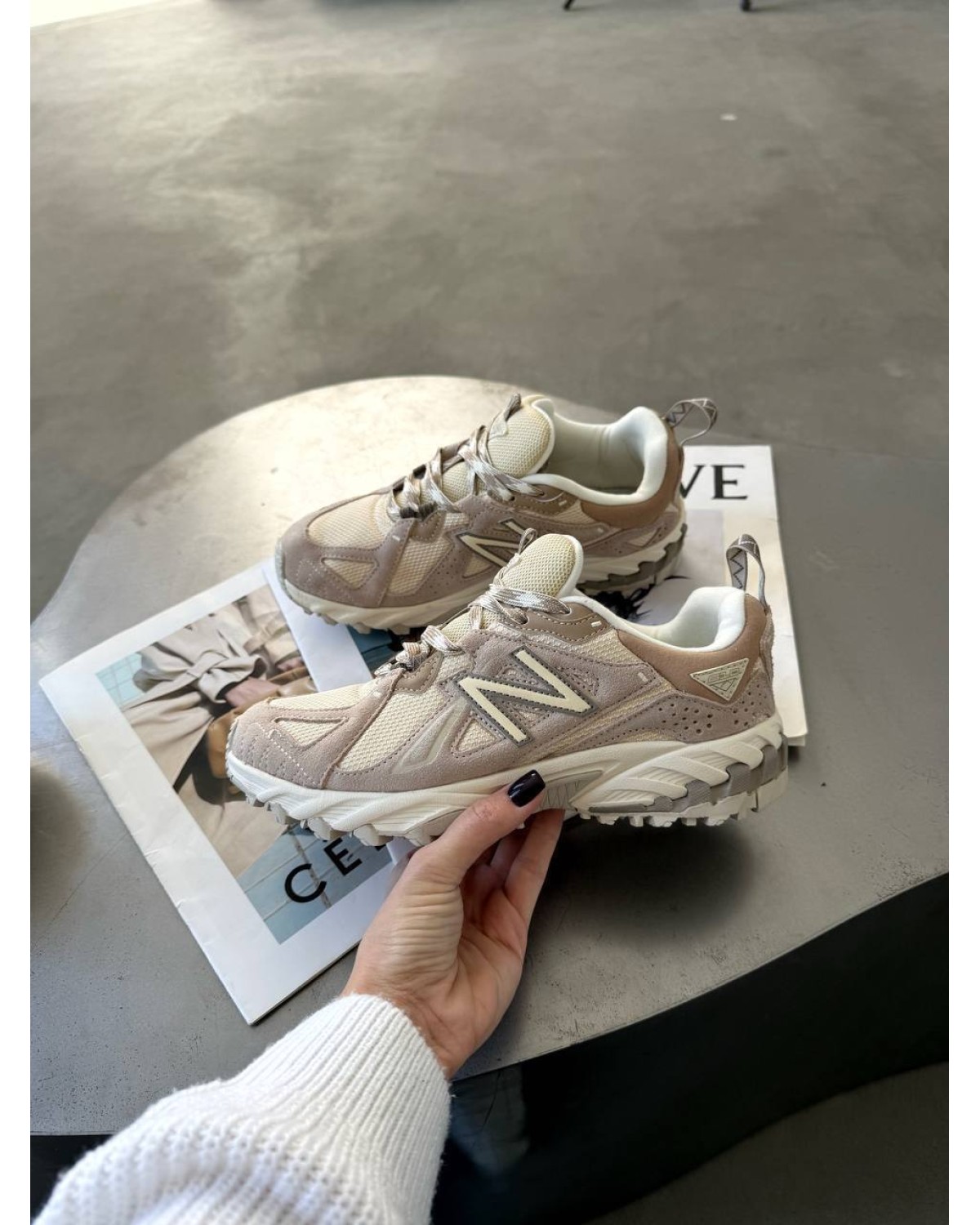 New Balance 610 Beige