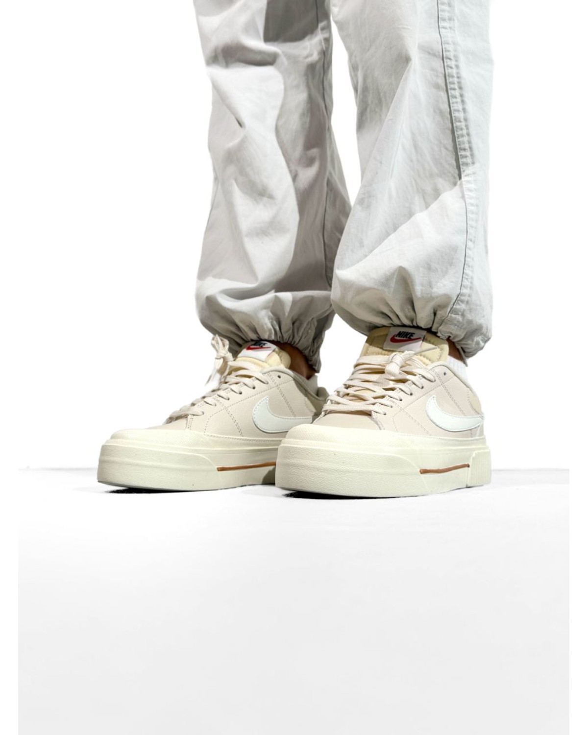 Nike Court Legacy Beige