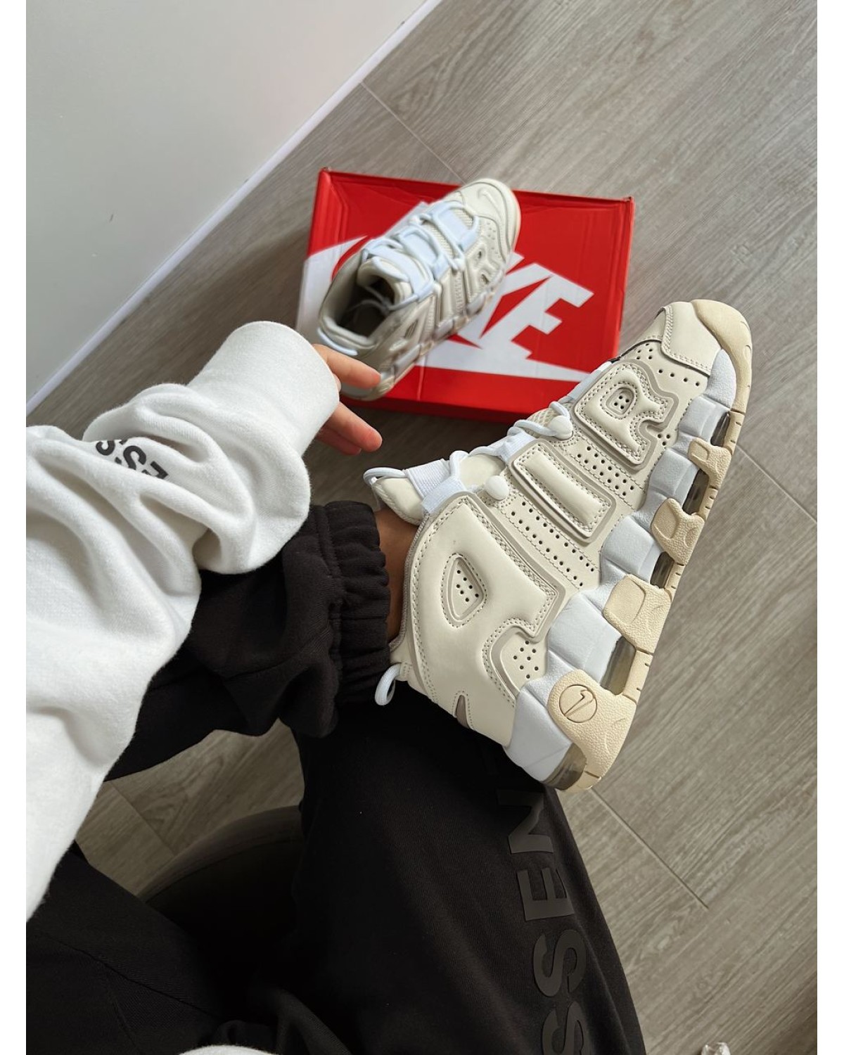 Nike Air More Uptempo Phantom