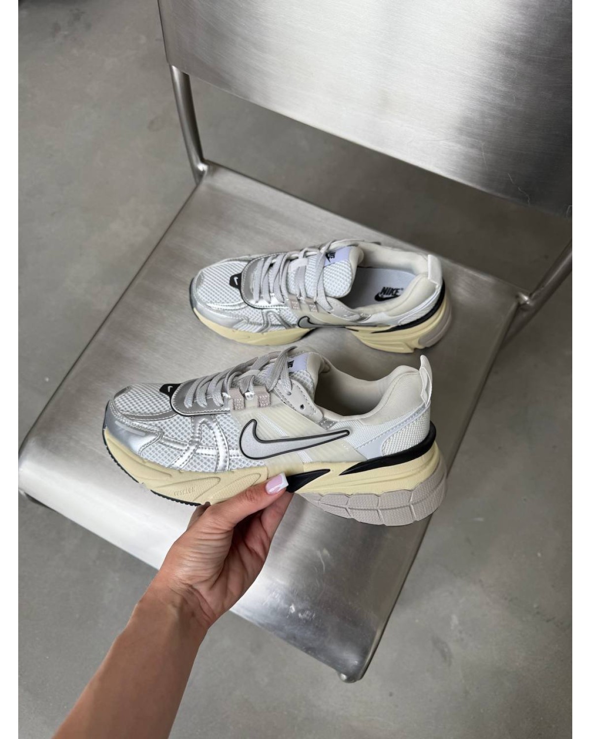 Nike V2K Run Premium