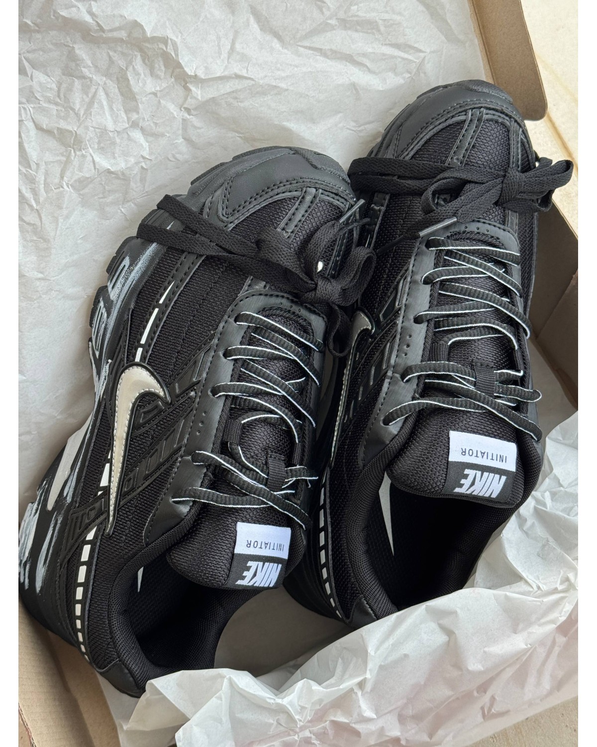 Nike Initiator