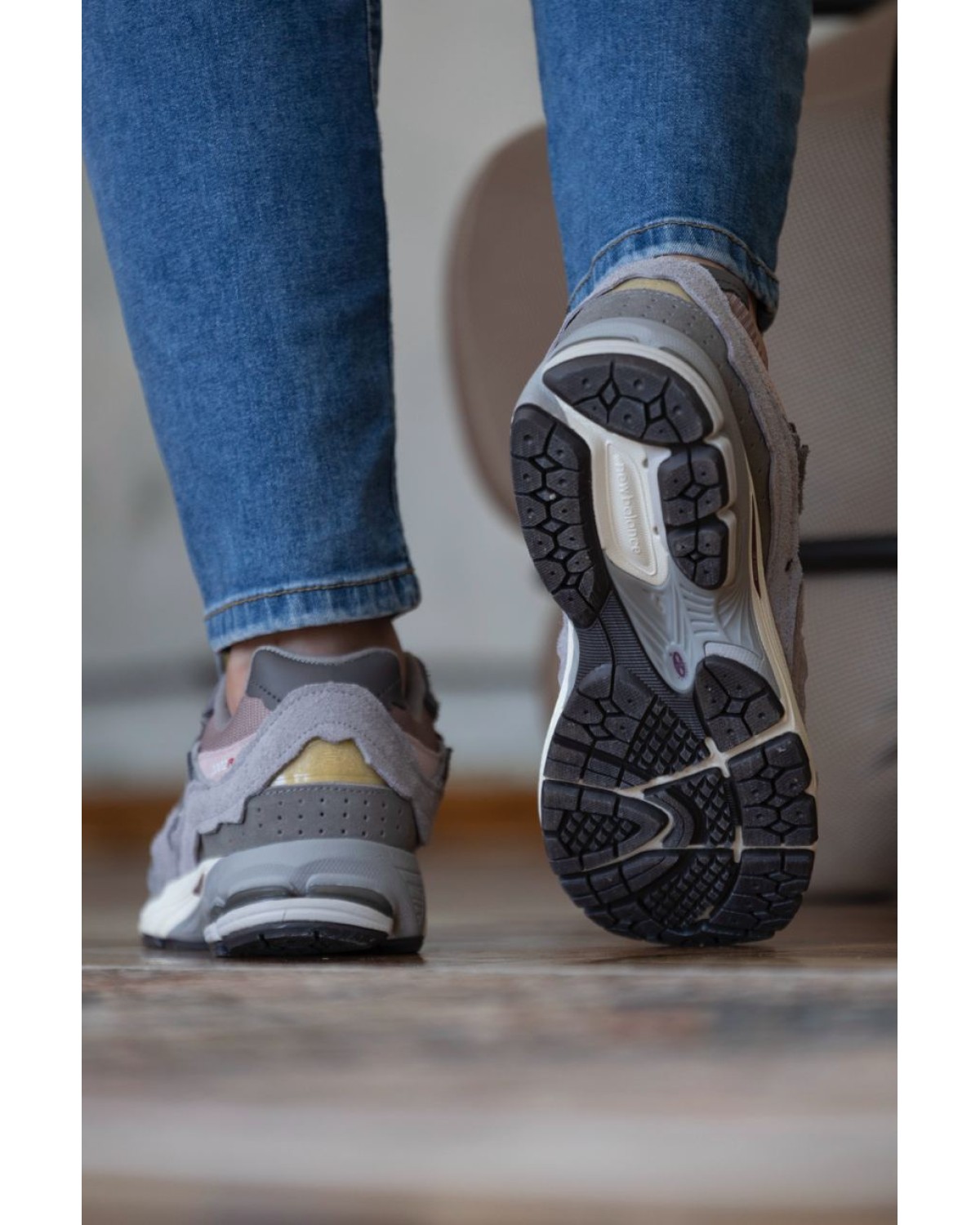 New Balance 2002R