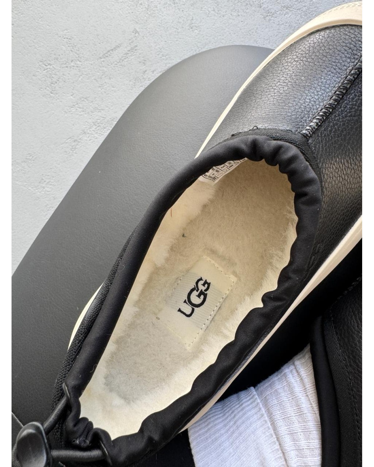 Ugg Tasman Hybrid Black/Beige