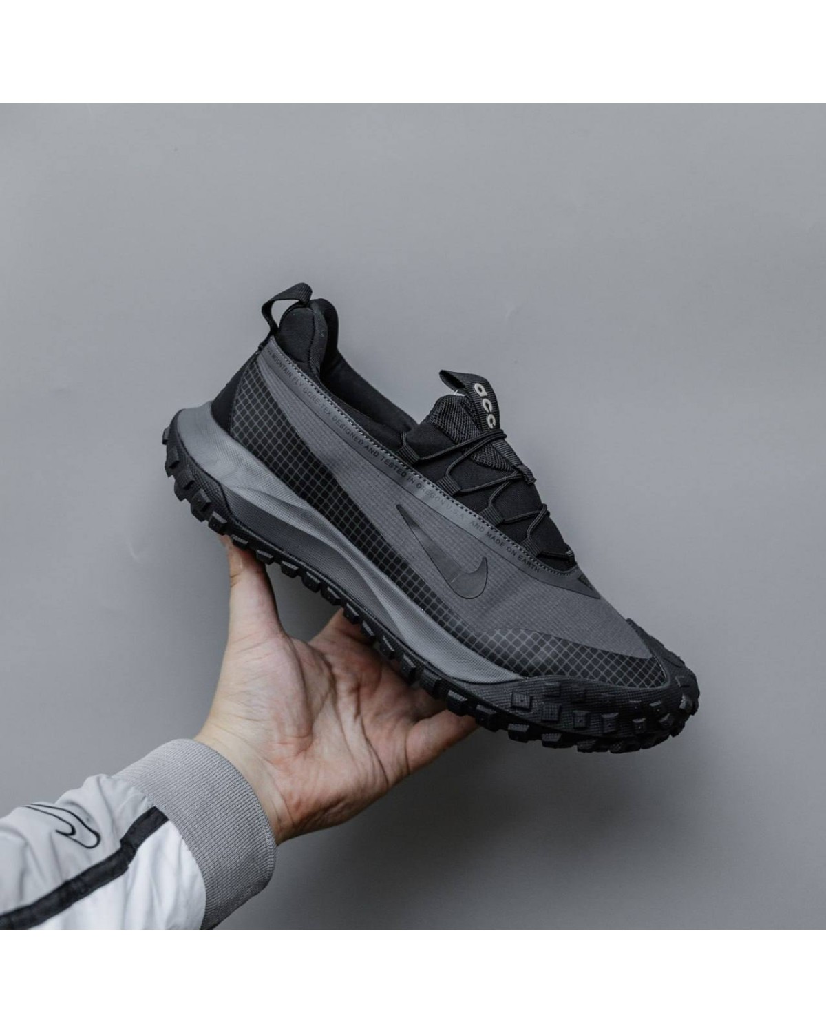 Nike ACG Mountain Fly Nike ACG Mountain Fly