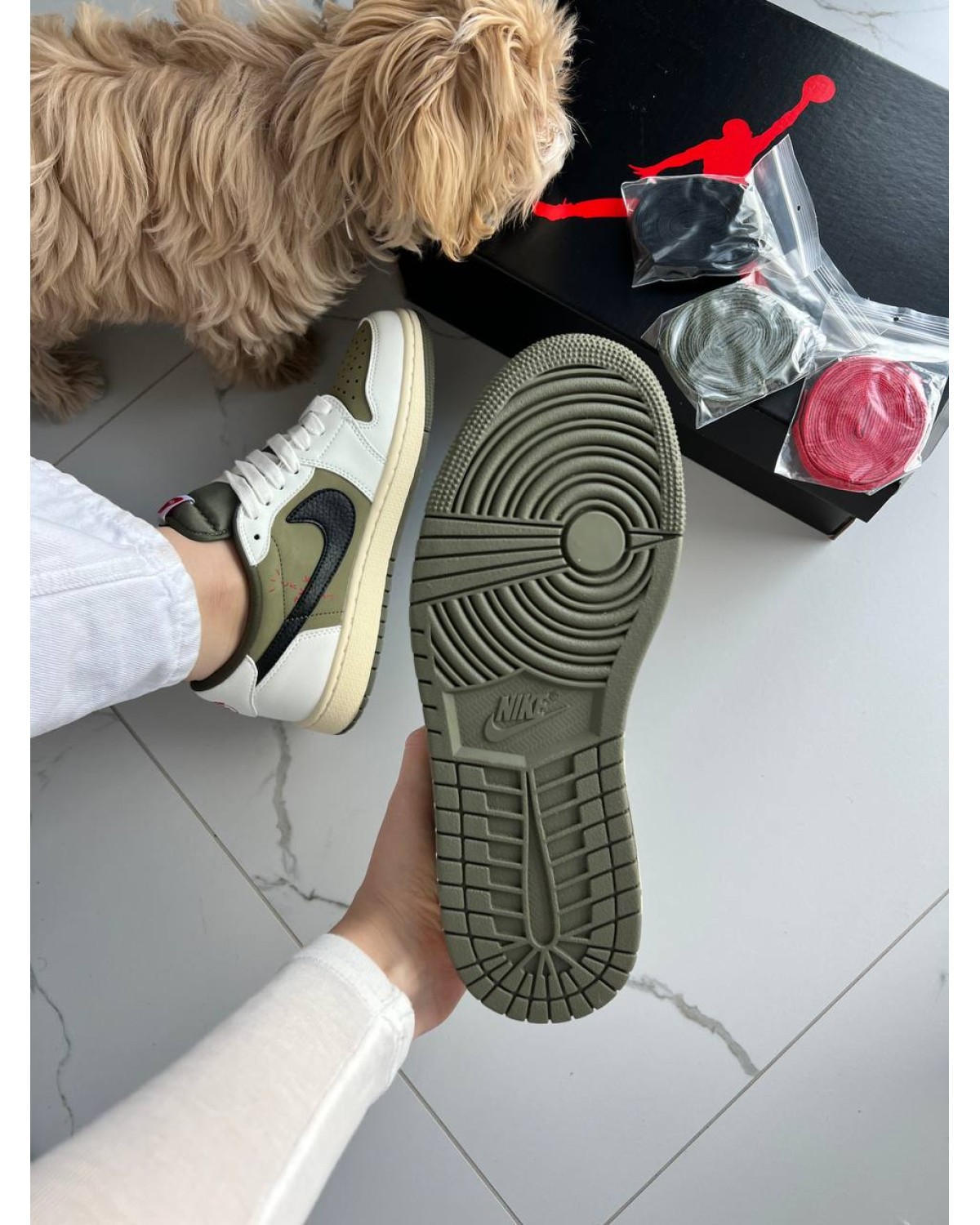 Jorgan 1 Low x Travis Scott OG SP Reverse Olive Medium Jorgan 1 Low x Travis Scott OG SP Reverse Olive Medium