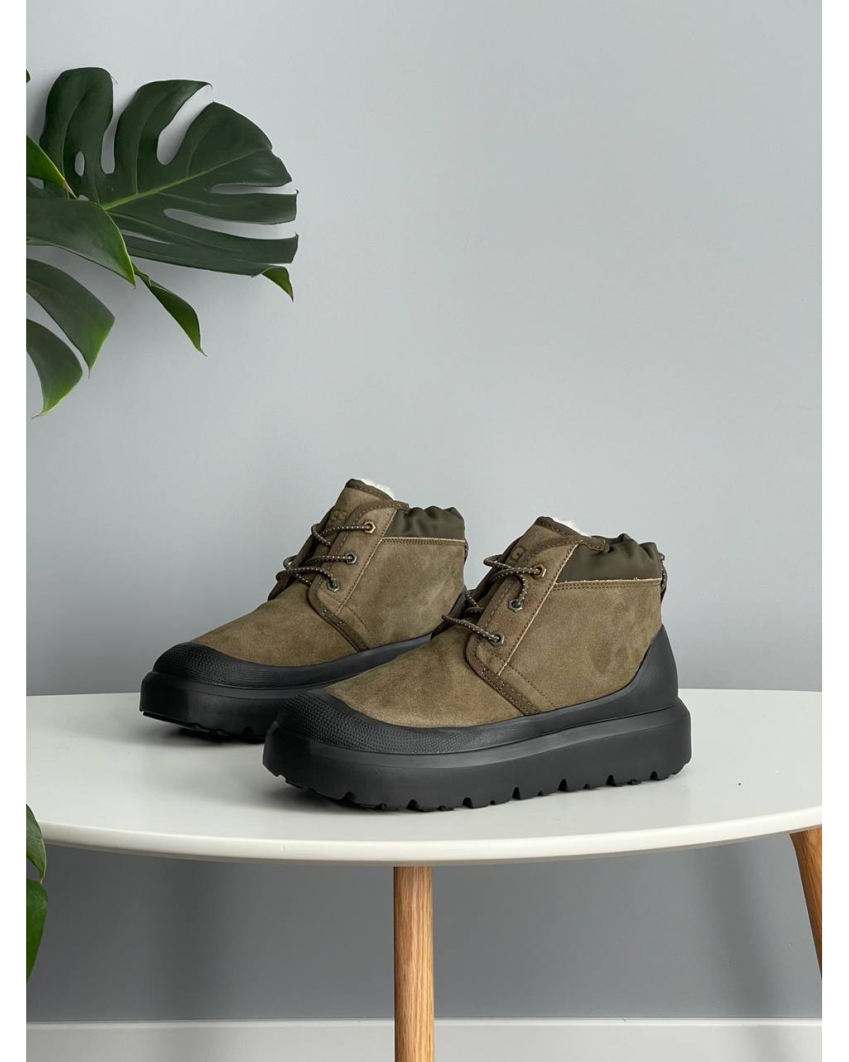 UGG Neumel Hybrid Khaki Black