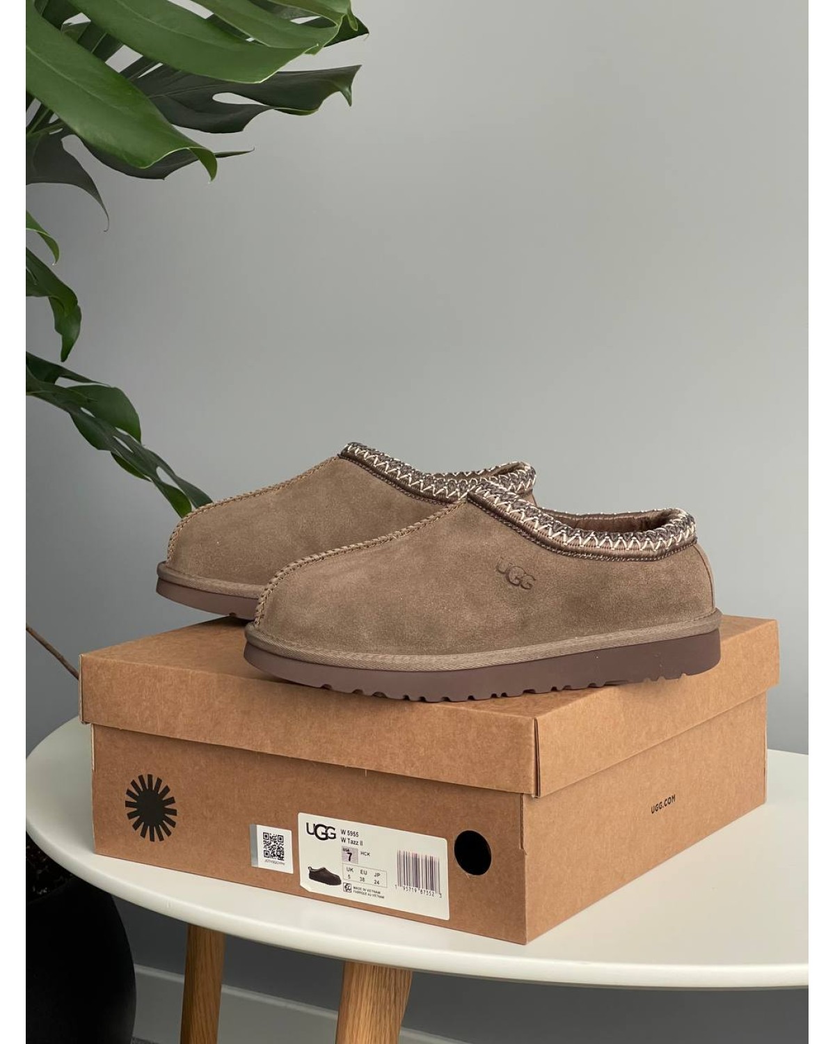 Ugg Tasman II Chocolate Ugg Tasman II Chocolate