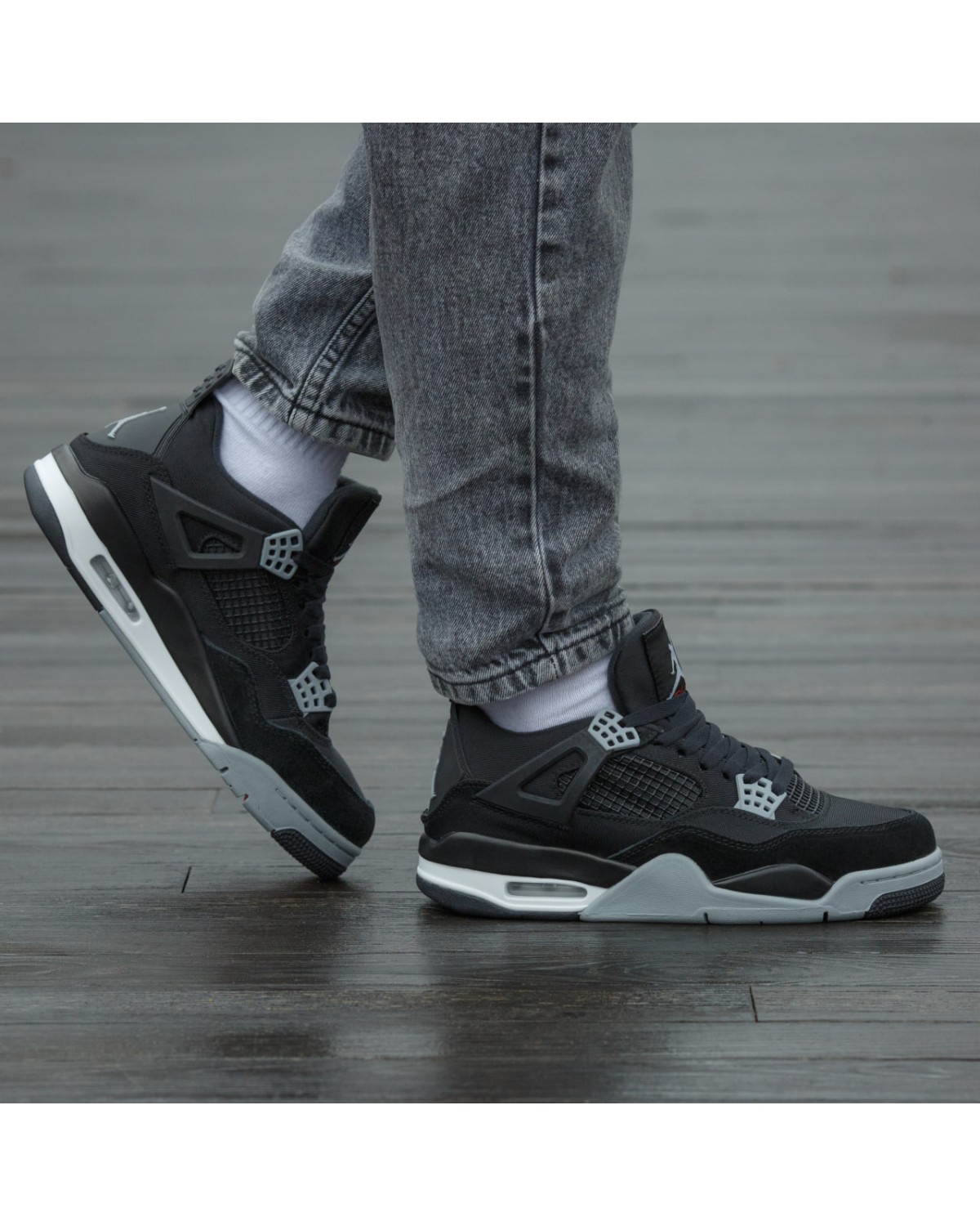 Air Jordan Retro 4 Black Air Jordan Retro 4 Black