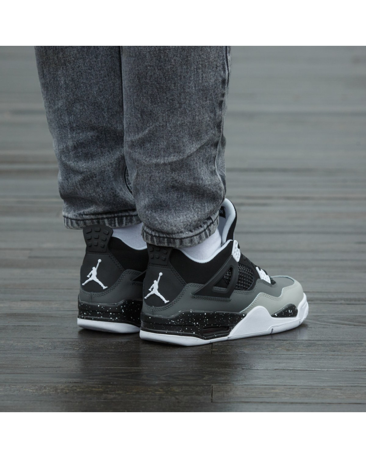 Air Jordan 4 Retro SE Fear Black White Air Jordan 4 Retro SE Fear Black White