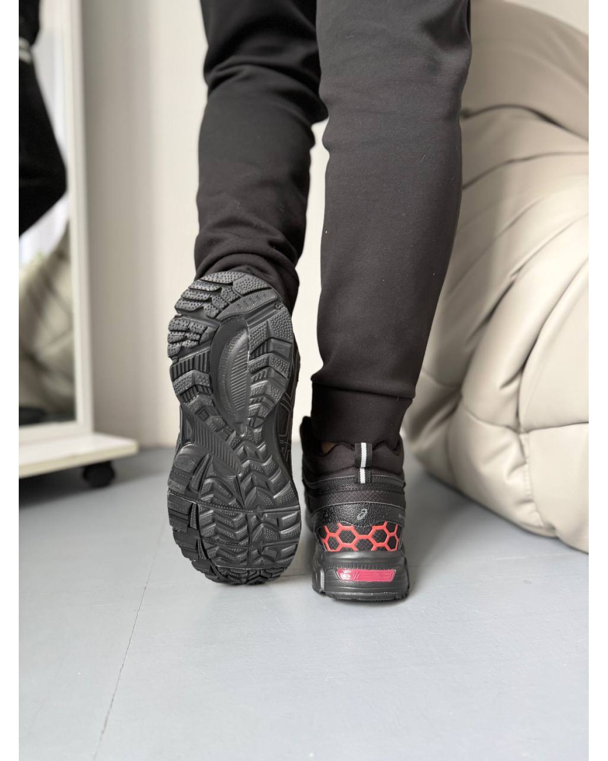 Asics Gel-Kahana 8 High Black Rose Gold Fur