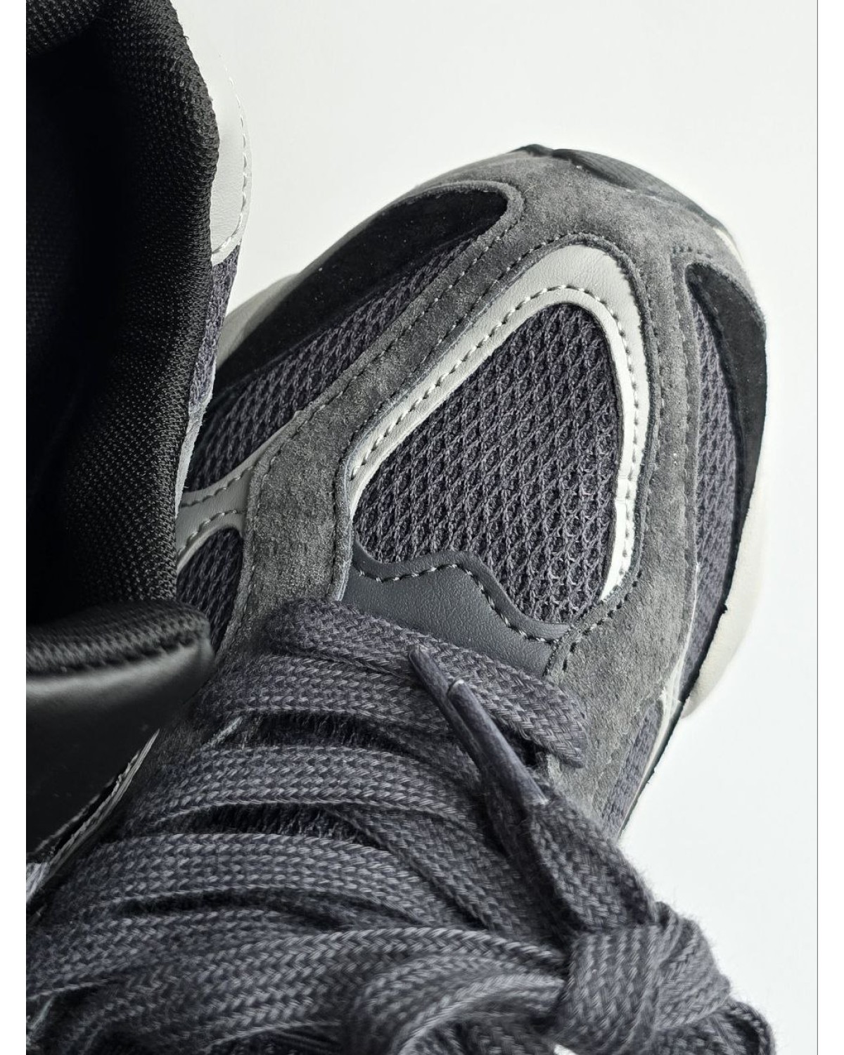 New Balance 9060 Black Dark Grey