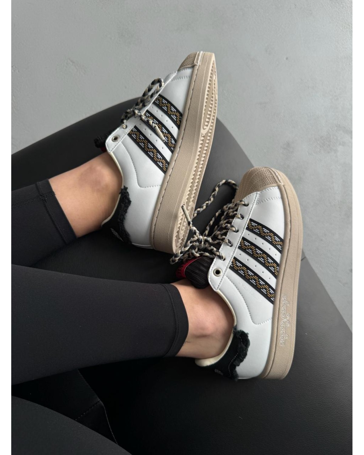 Adidas Superstar Fringe