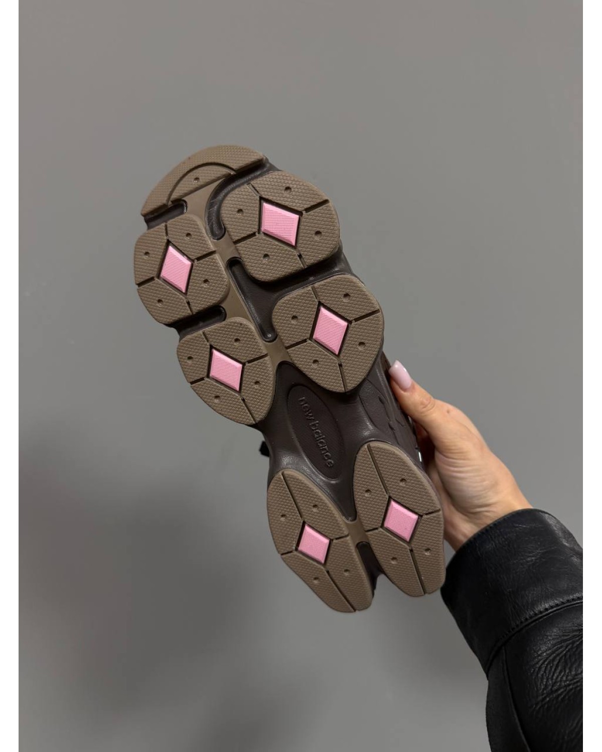 New Balance 9060 Atmos Pink