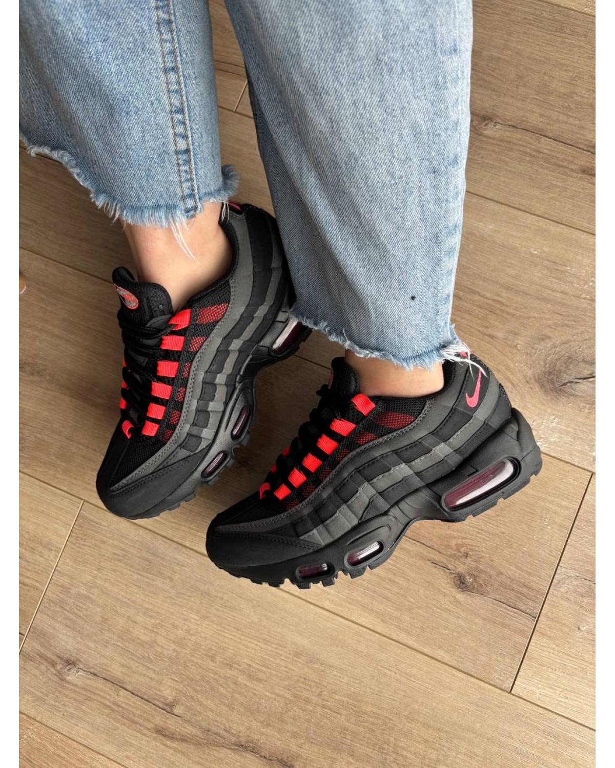 Nike Air Max 95 OG Black Laser Crimson