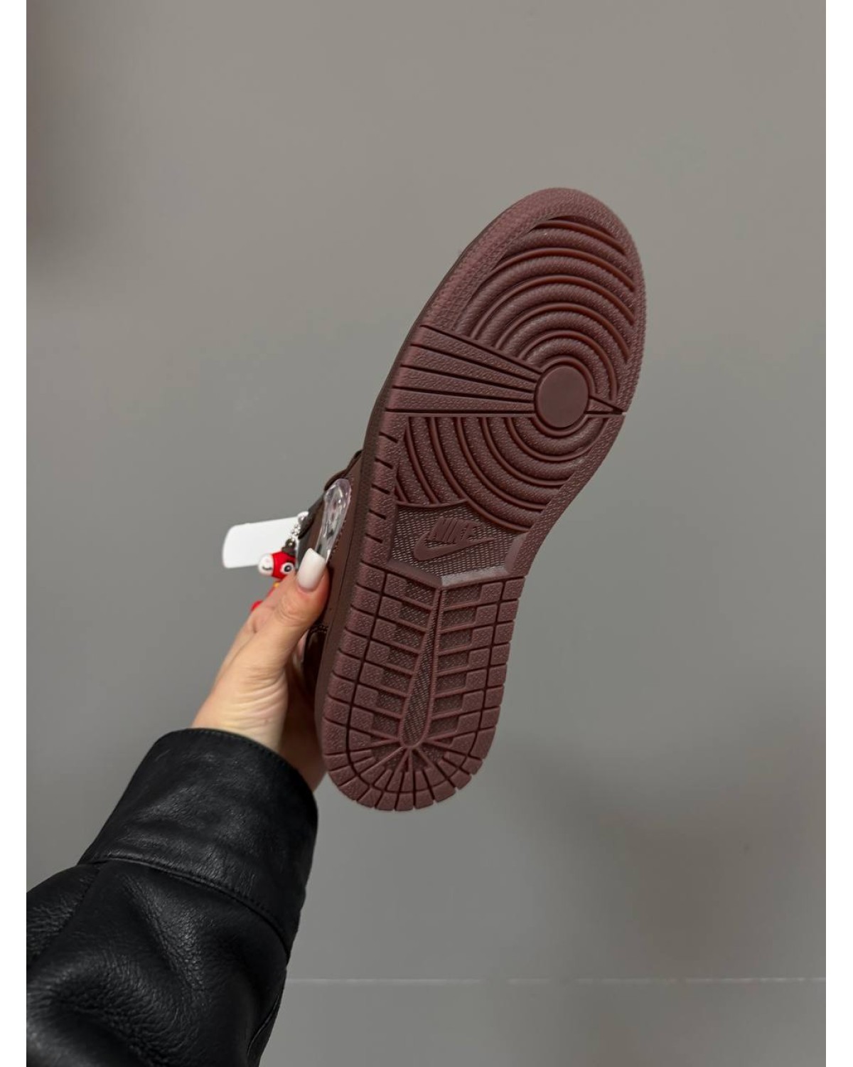 Air Jordan Retro 1 Low  Box of Chocolates