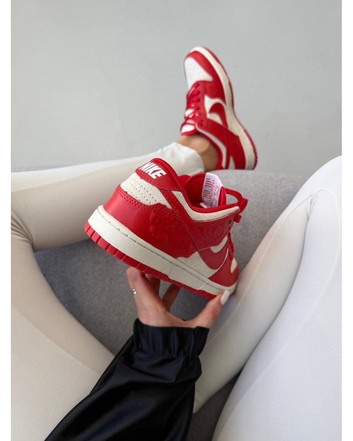 Nike Sb Dunk Red Roses