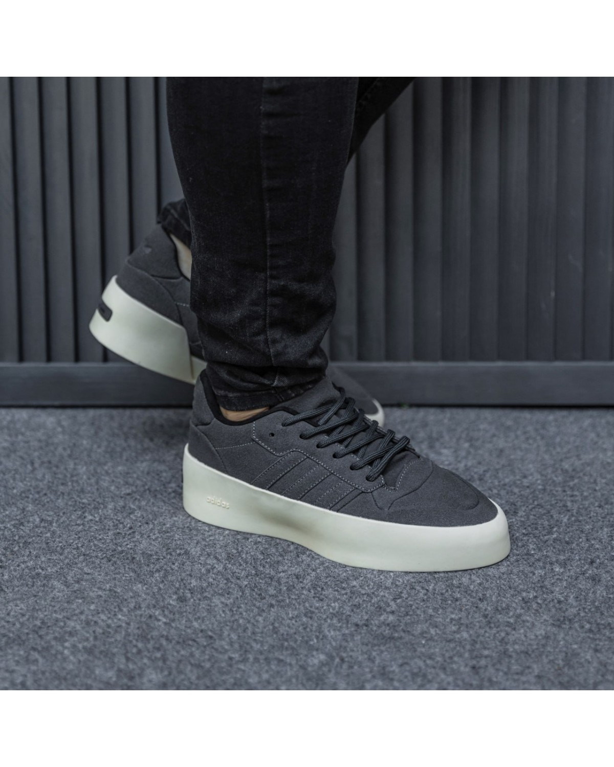 Adidas Forum Low 86 x Essential Fear of God