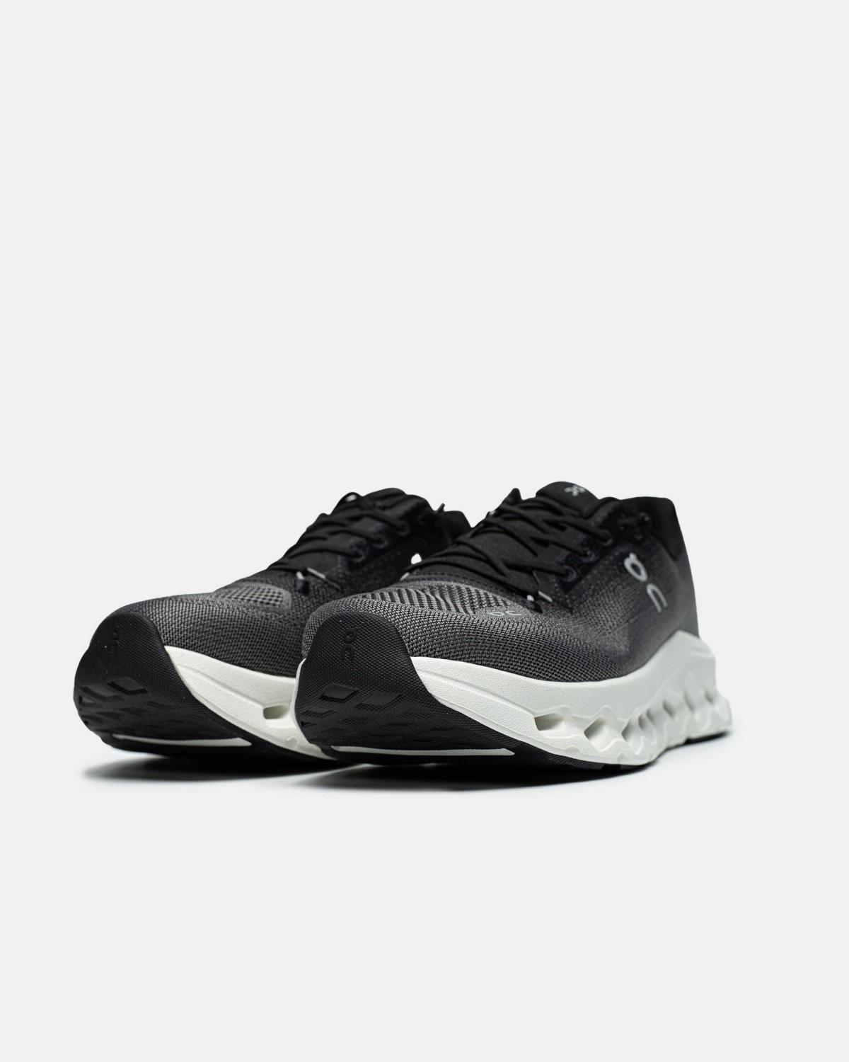 On Cloudtilt Black White