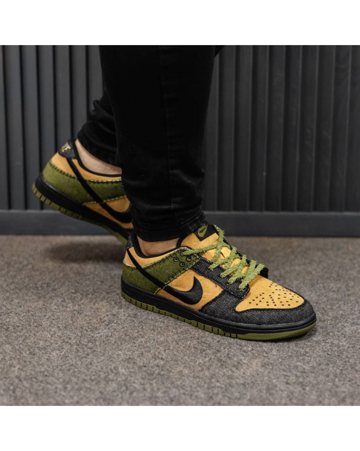 Nike SB Dunk Low