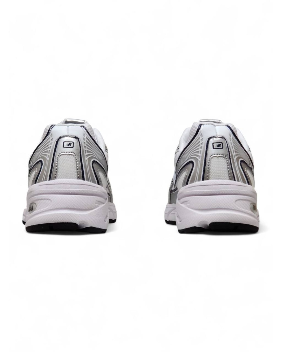 New Balance 740 Dark Grey Silver
