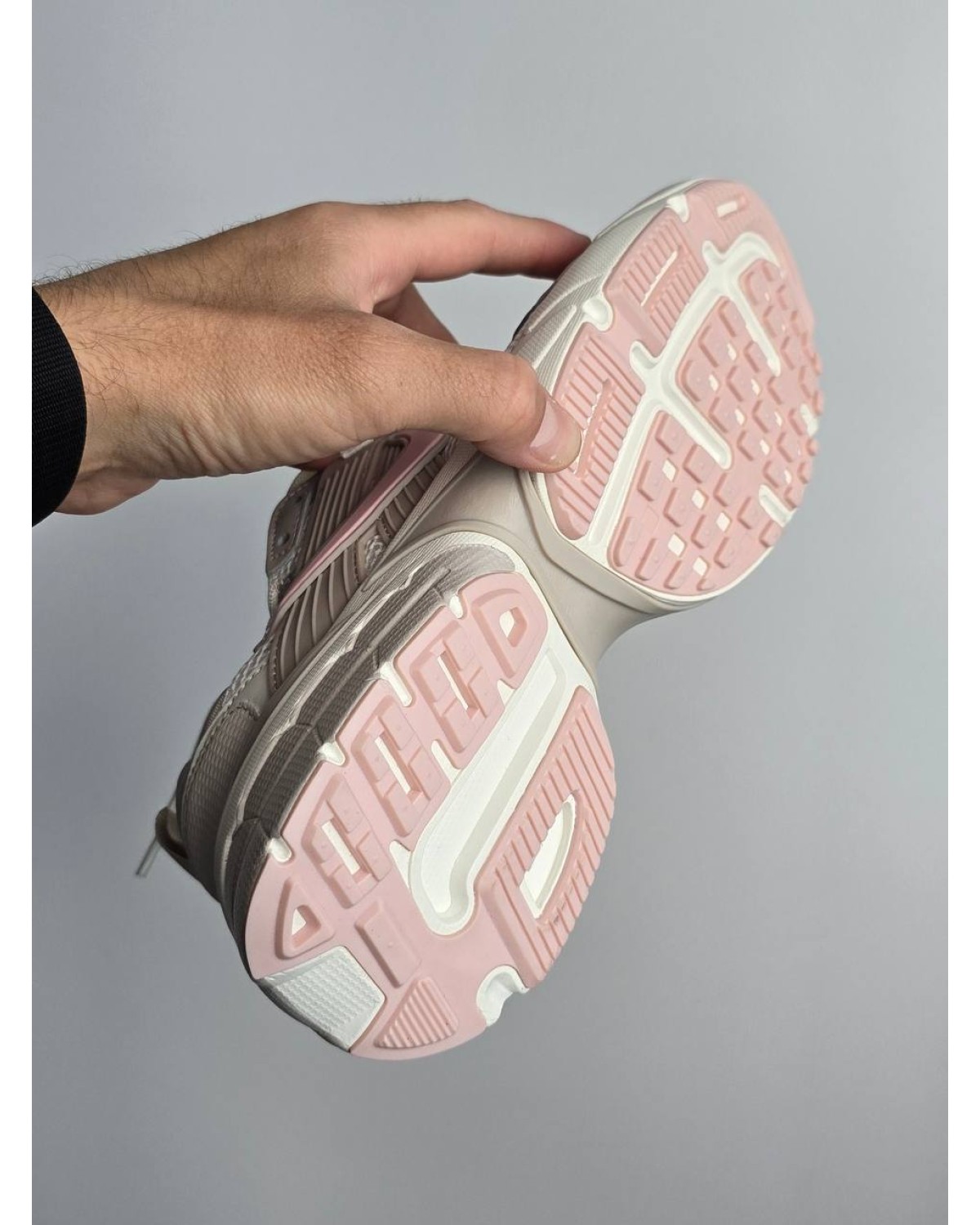 Nike V2K Run Cream/Beige/Pink