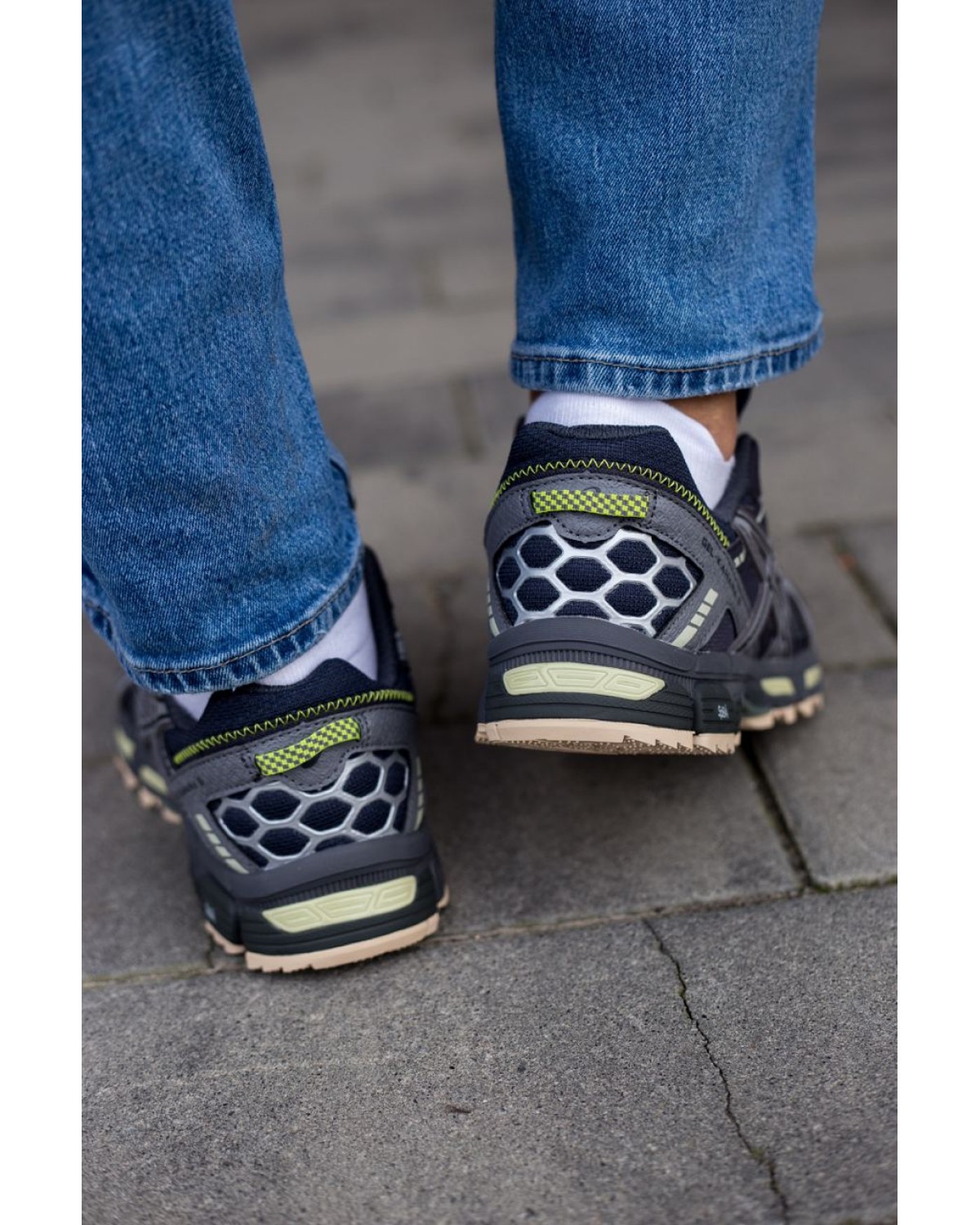 Asics Gel-Kahana 8 Dark/Grey