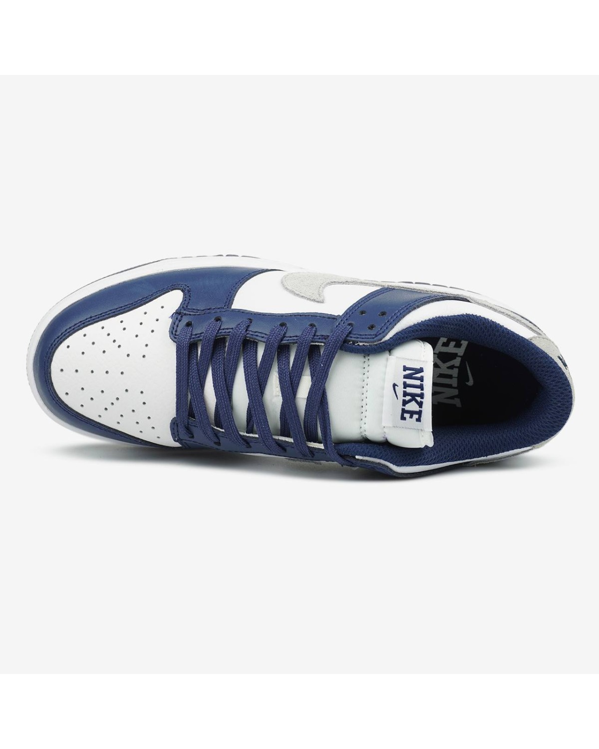 Nike SB Dunk Low Blue Midnight Navy Nike SB Dunk Low Blue Midnight Navy