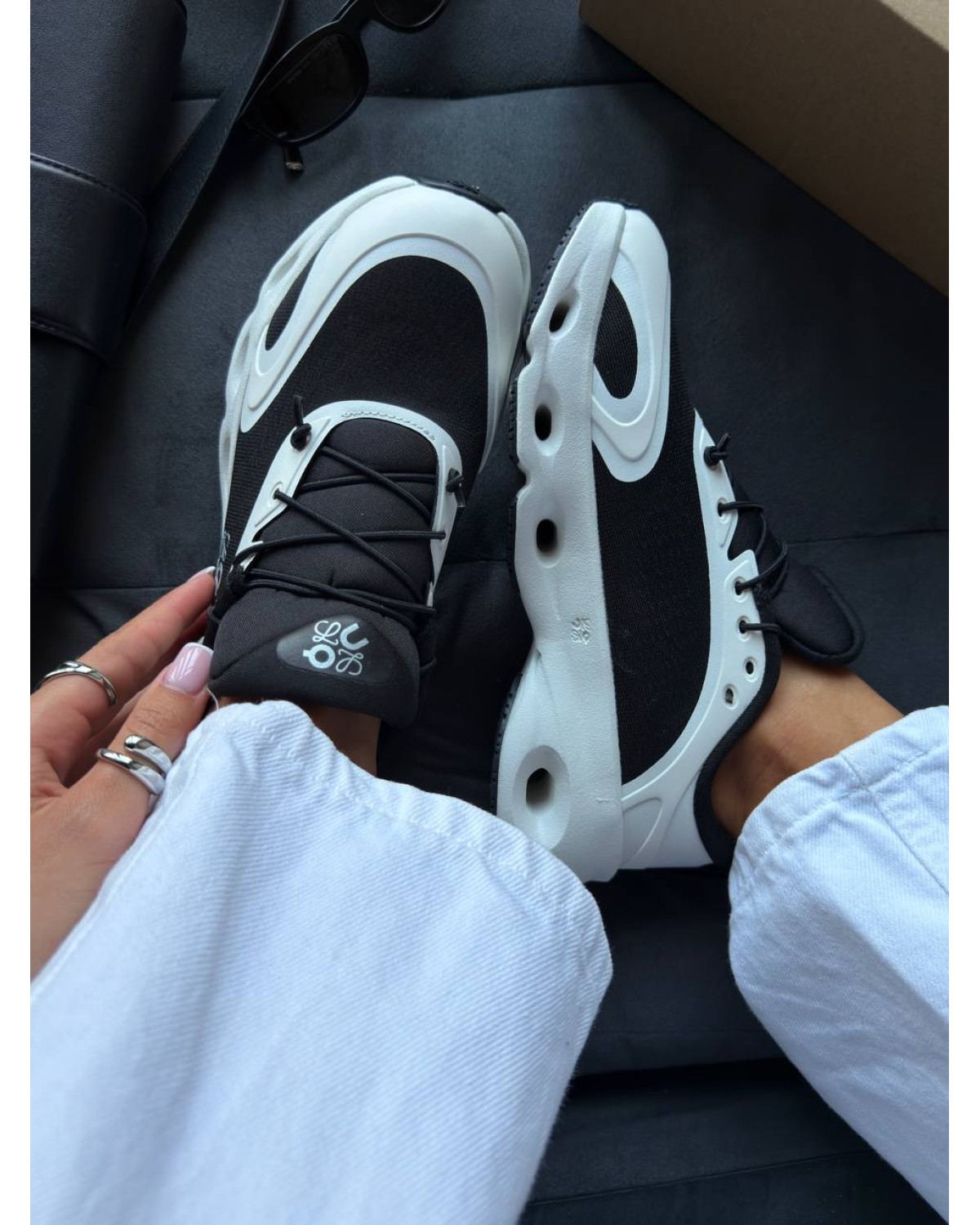 On Cloudsolo x Loewe White/Black
