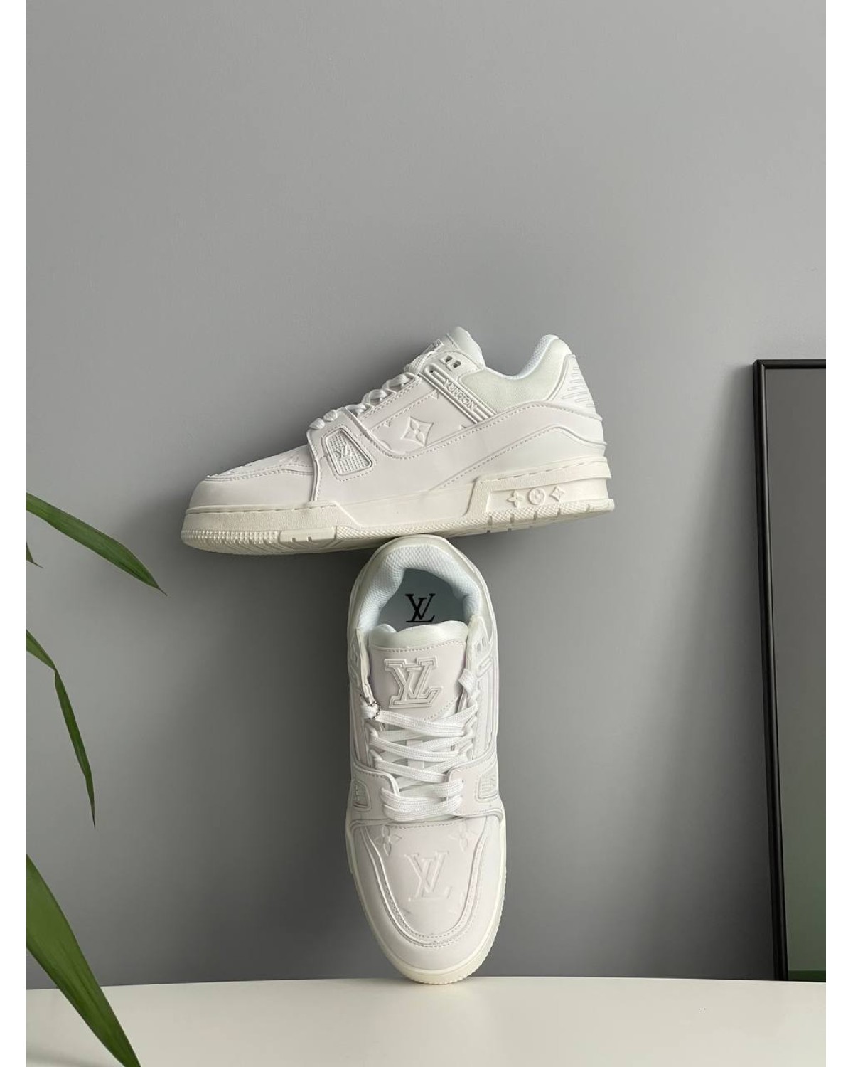 Louis Vuitton Trainer White Louis Vuitton Trainer White
