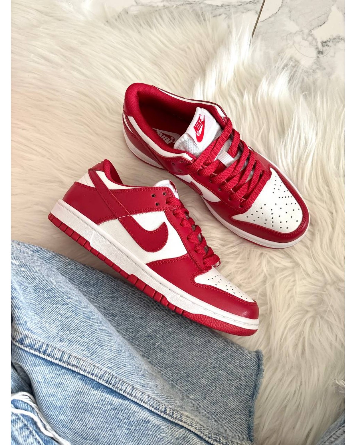 Nike Dunk Low Red White