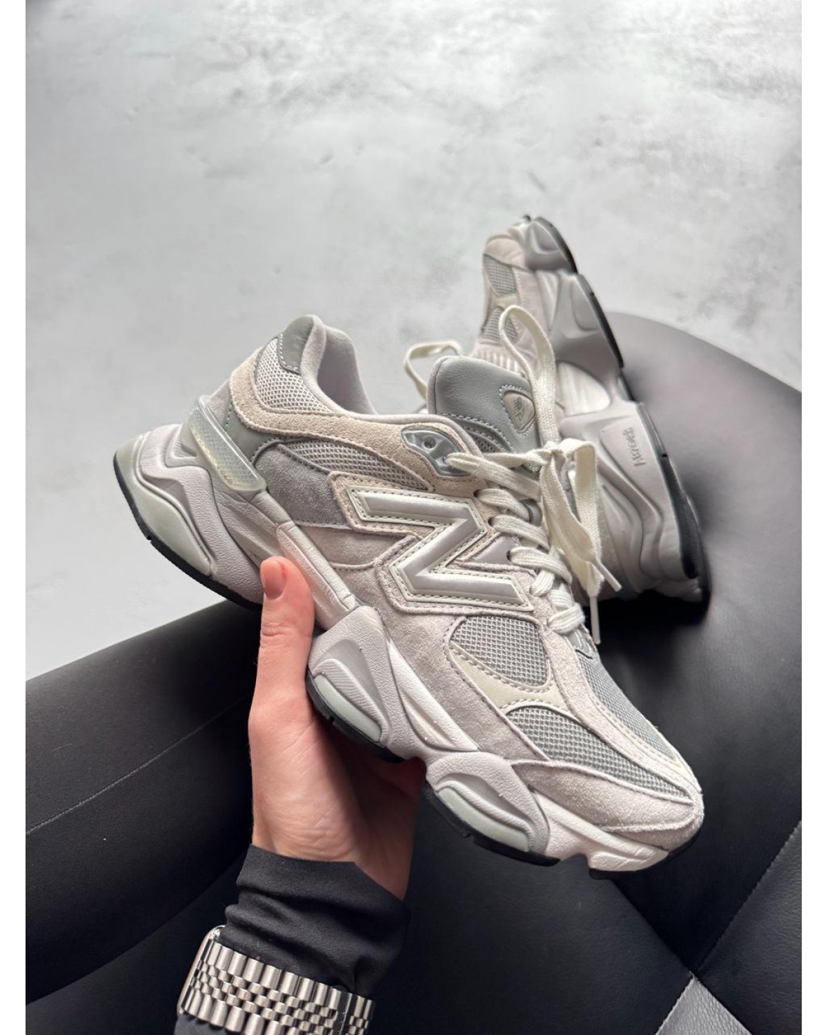 New Balance 9060 Light Grey/Beige