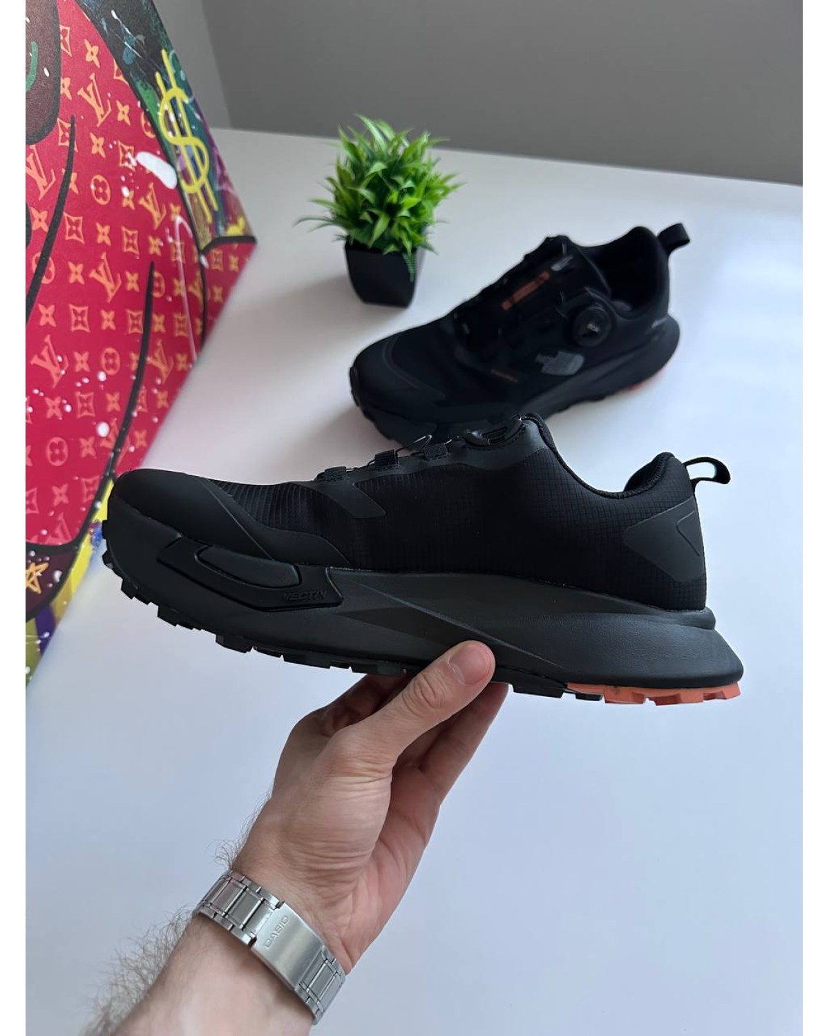 The North Face Vectiv Enduris BOA Gore-tex 4 Black orange